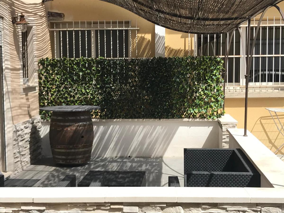 Oliviers Apartment Monteux Ngoại thất bức ảnh